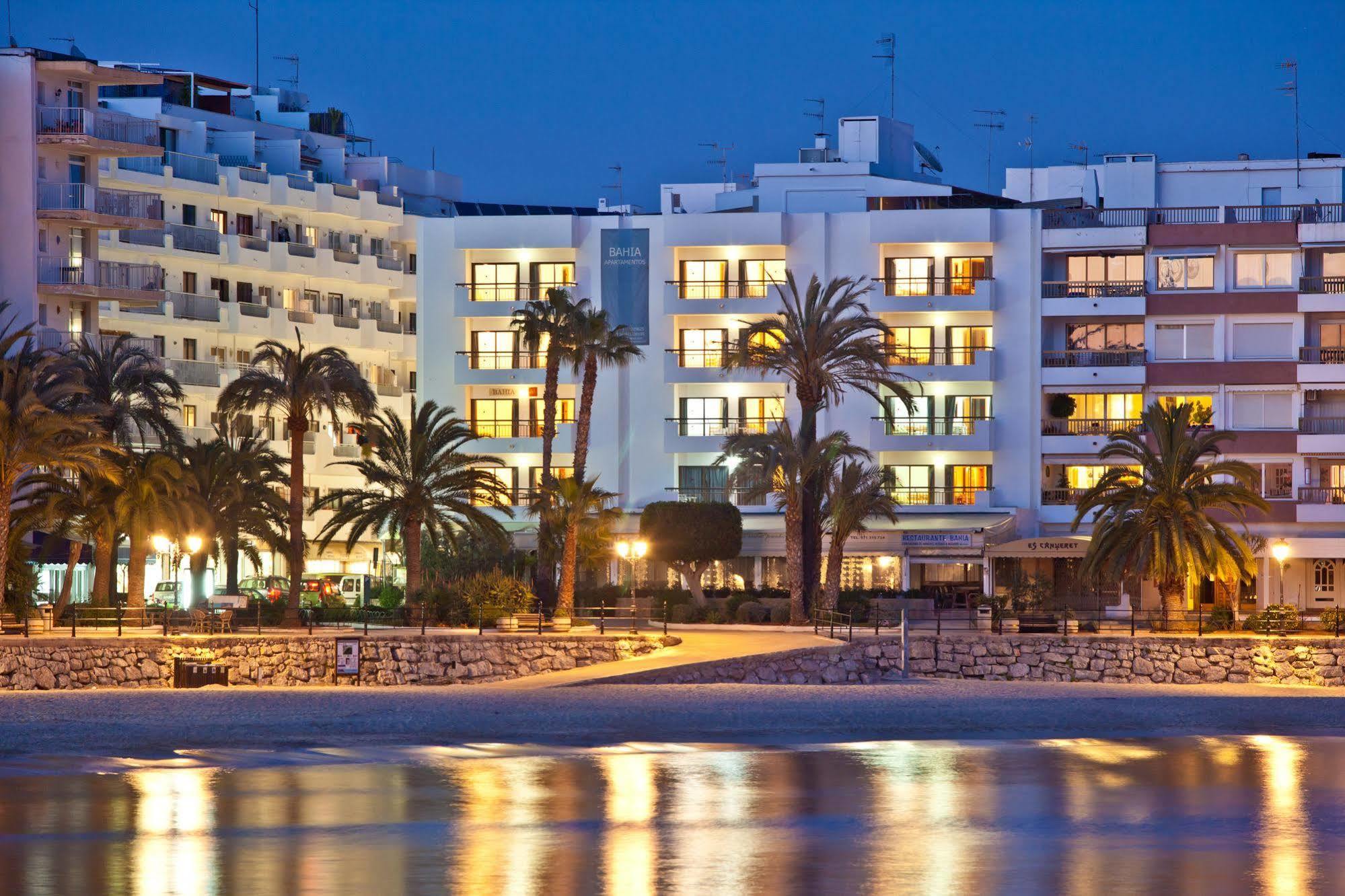 Apartamentos Bahia Santa Eulária des Riu Exterior foto